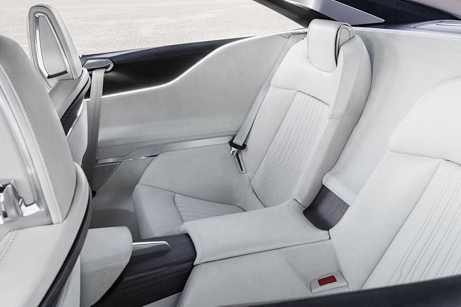 Интерьер Audi Prologue Piloted Driving 2015 года  (фото 11 из 20)